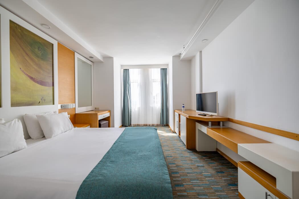 tsr10794638854956278630254