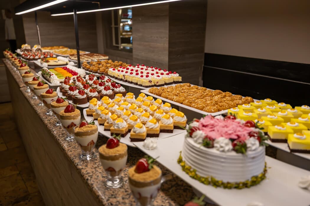 tsr10794638854957366540274